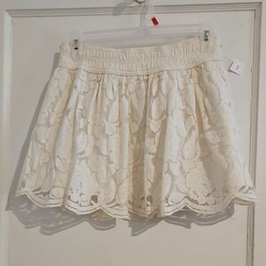 Hollister Cream Floral Lace Scalloped Hem Mini Skirt Size Small